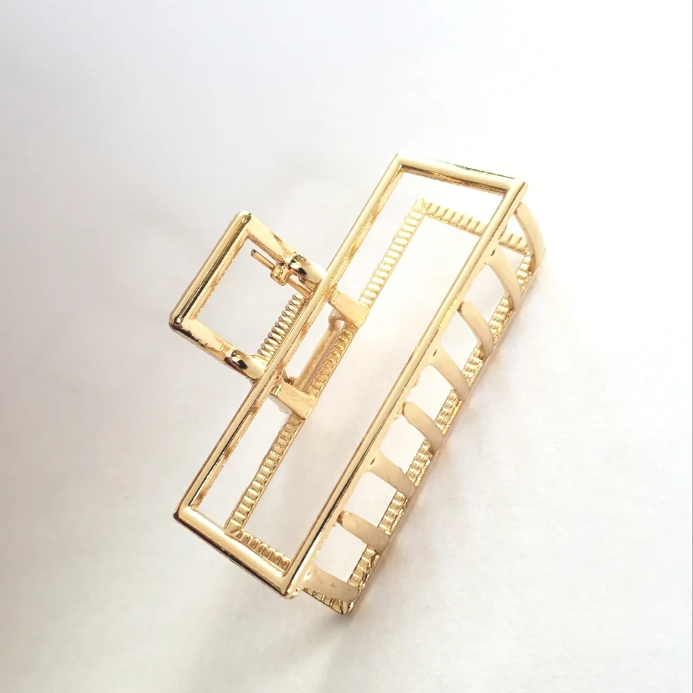 Gold Toned Metal Hair Claw Hair Clip